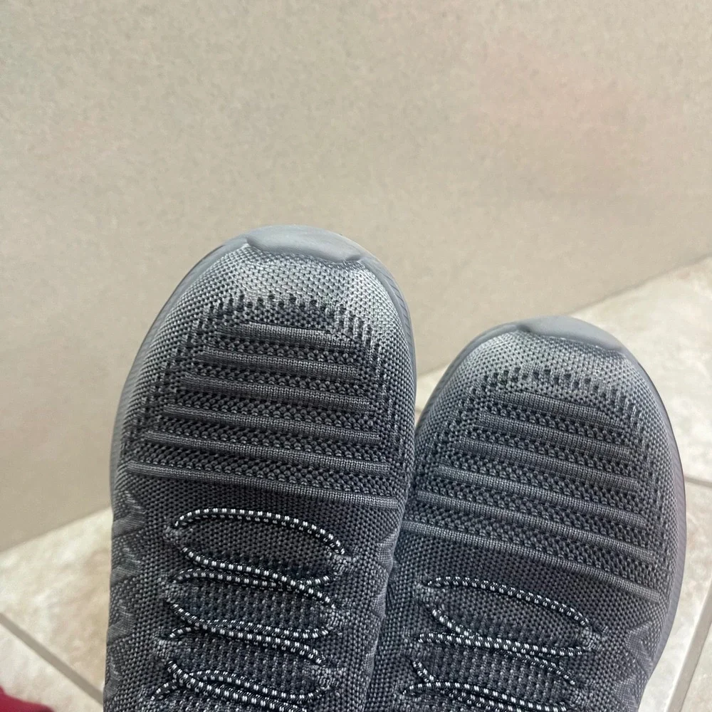Skechers Slip-ins Hands Free Mens 10 Black Grey Knit Walking Sneakers new DEFECT